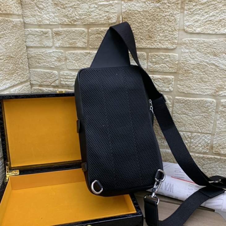 Picture of Fendi Mens Bags _SKUfw237523957fw